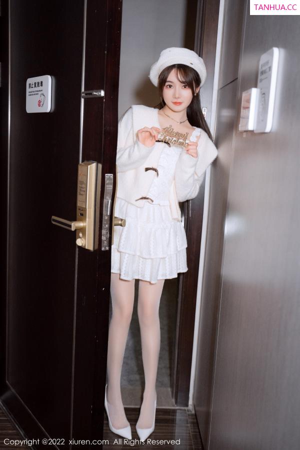 [XiuRen]高清写真图 2022.12.21 No.6025 婠婠么 丝袜美腿